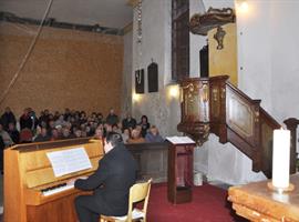  V lenešickém kostele se konal klavírní koncert 
